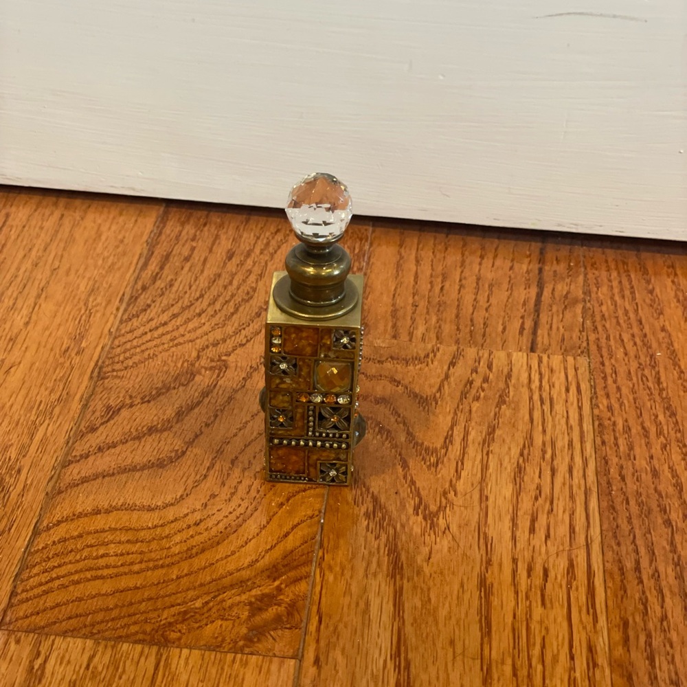 Decorative Gold and Brown Perfume Bottle - Picture 1 of 8